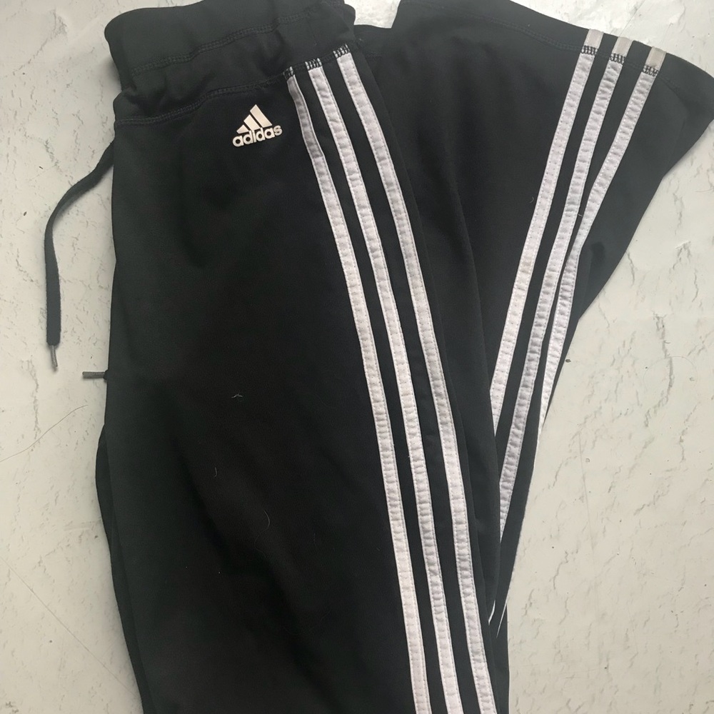 LF furst of a kind - vintage Adidas joggers